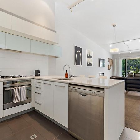 Stylish Haven Luxury Interiors In Prime Location Queenstown Exterior foto