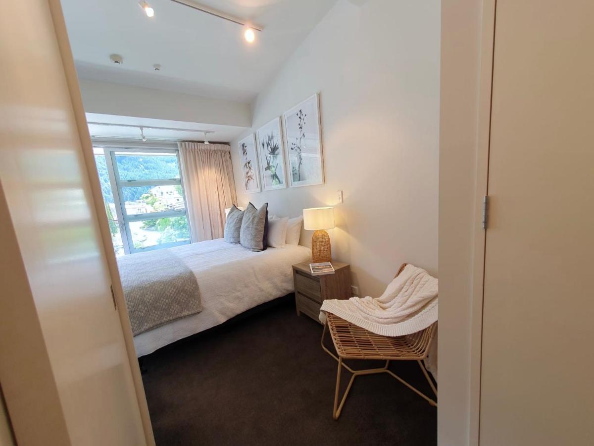 Stylish Haven Luxury Interiors In Prime Location Queenstown Exterior foto