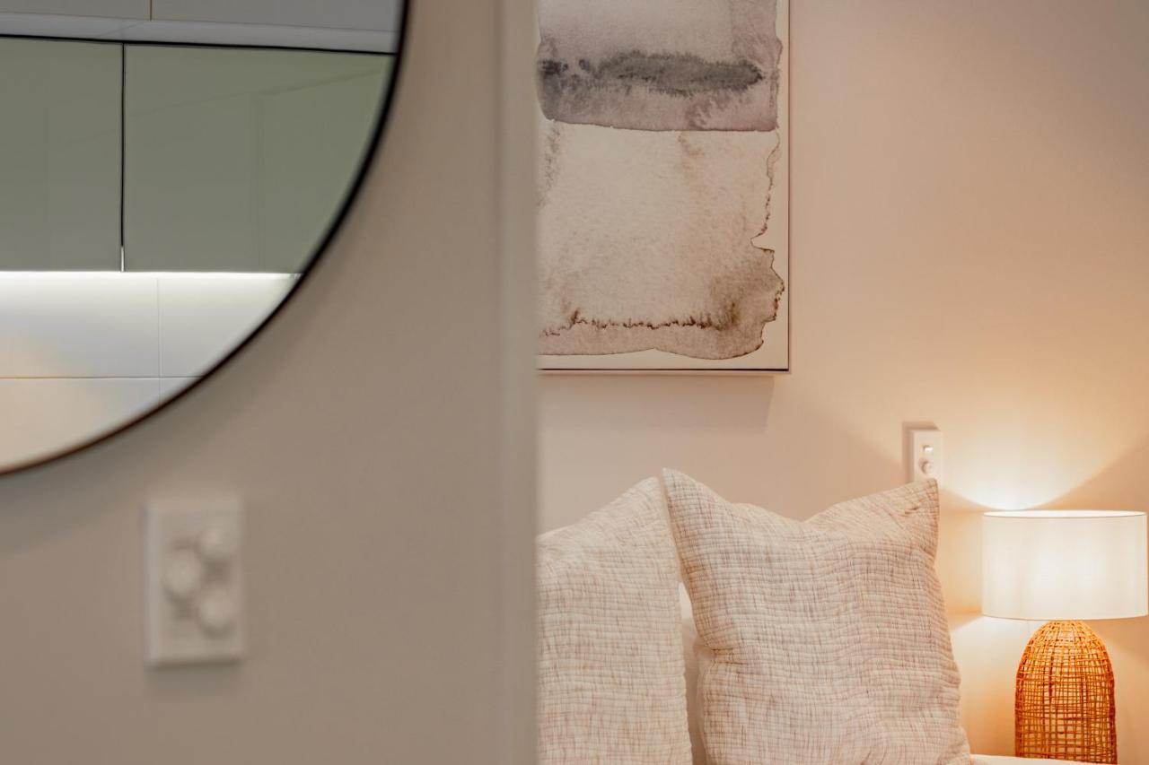 Stylish Haven Luxury Interiors In Prime Location Queenstown Exterior foto