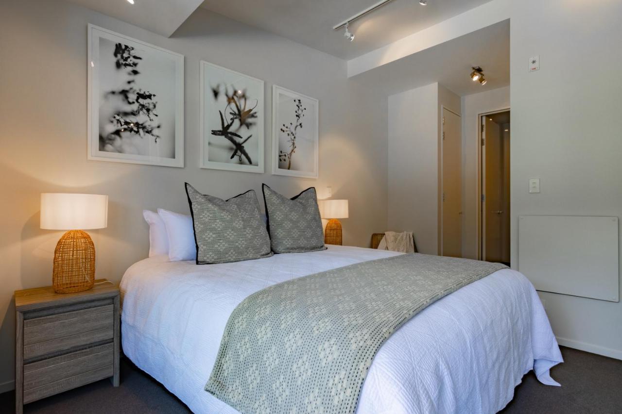 Stylish Haven Luxury Interiors In Prime Location Queenstown Exterior foto