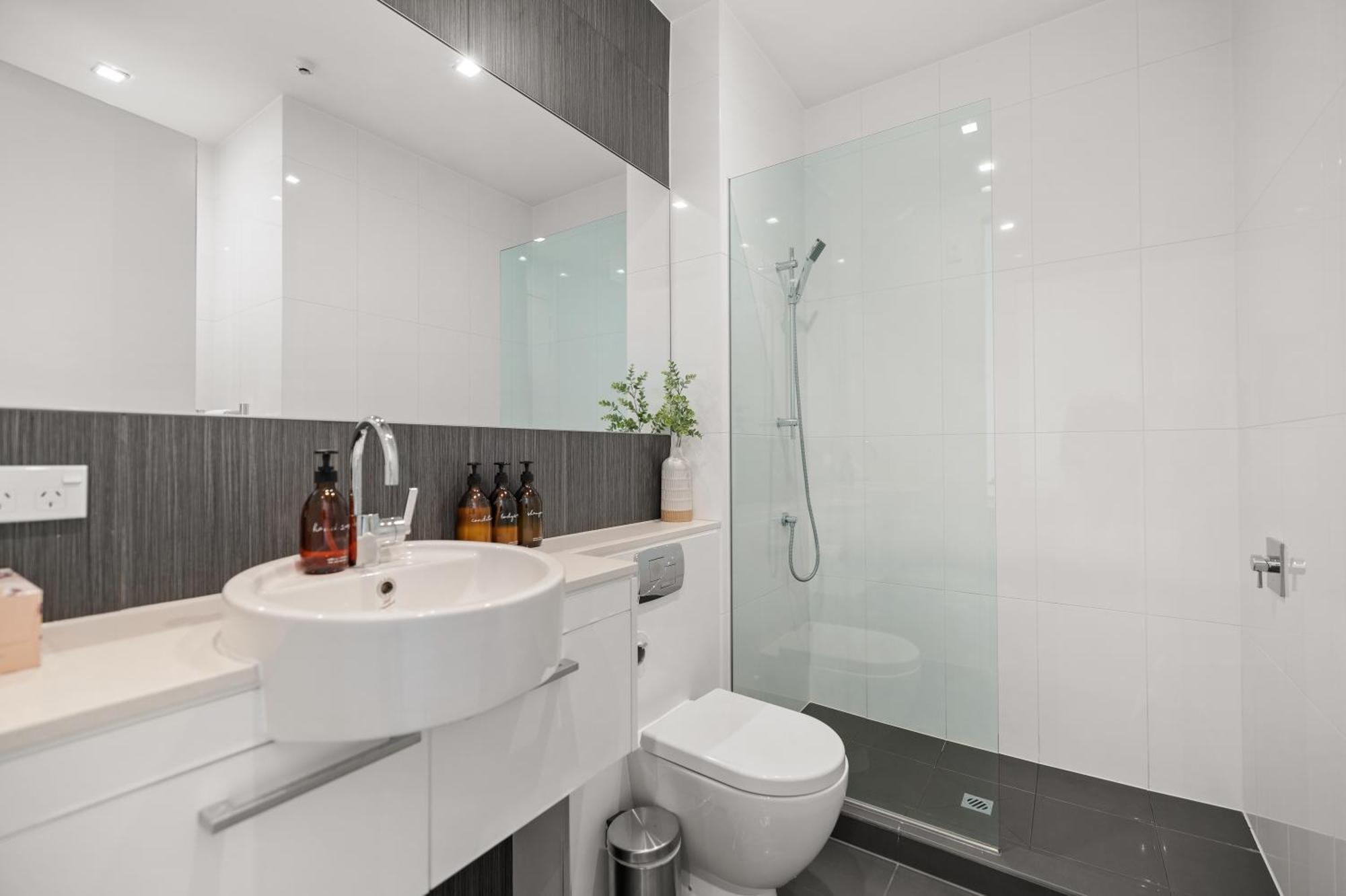 Stylish Haven Luxury Interiors In Prime Location Queenstown Exterior foto